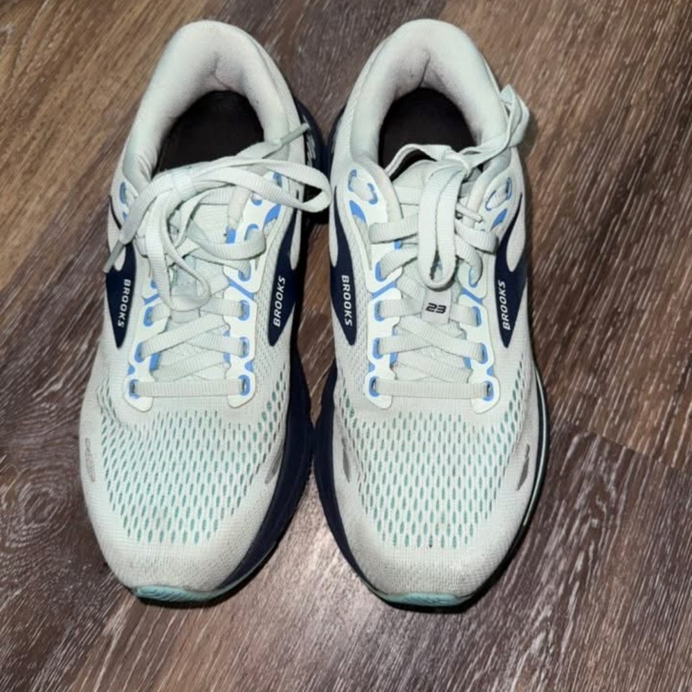 Brooks Mint and Black Running Shoes
